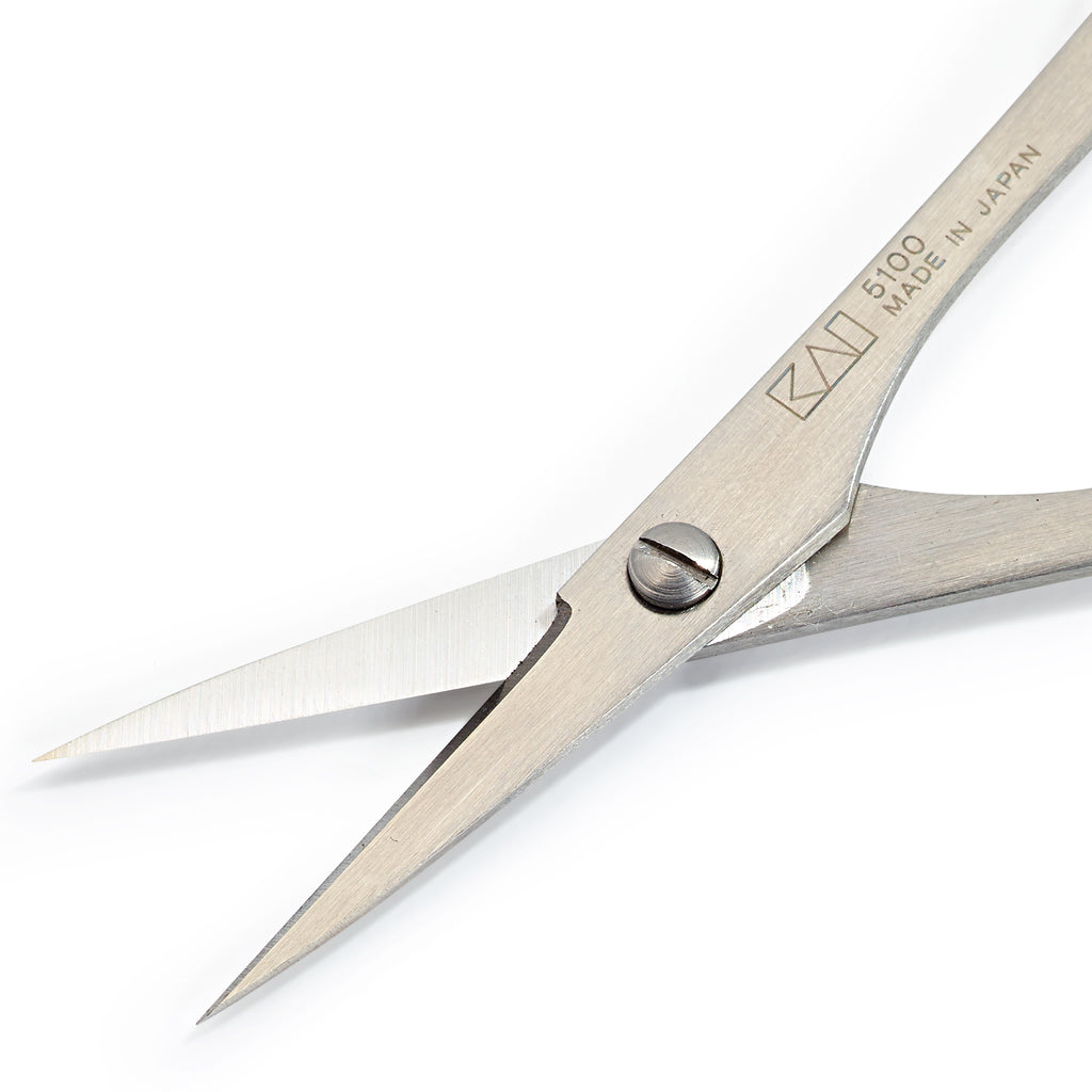 Dainty Scissor Tips