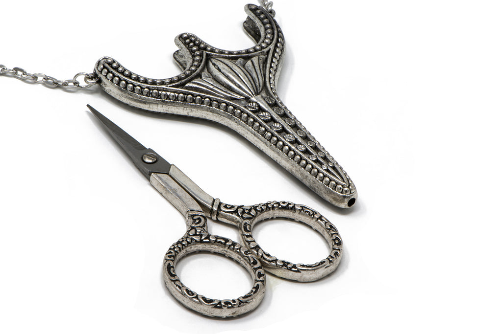 Vintage Tulip Chatelaine Scissors