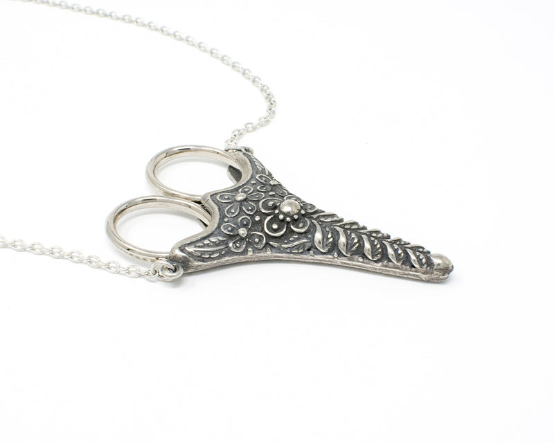 Vintage Victorian Chatelaine Scissors